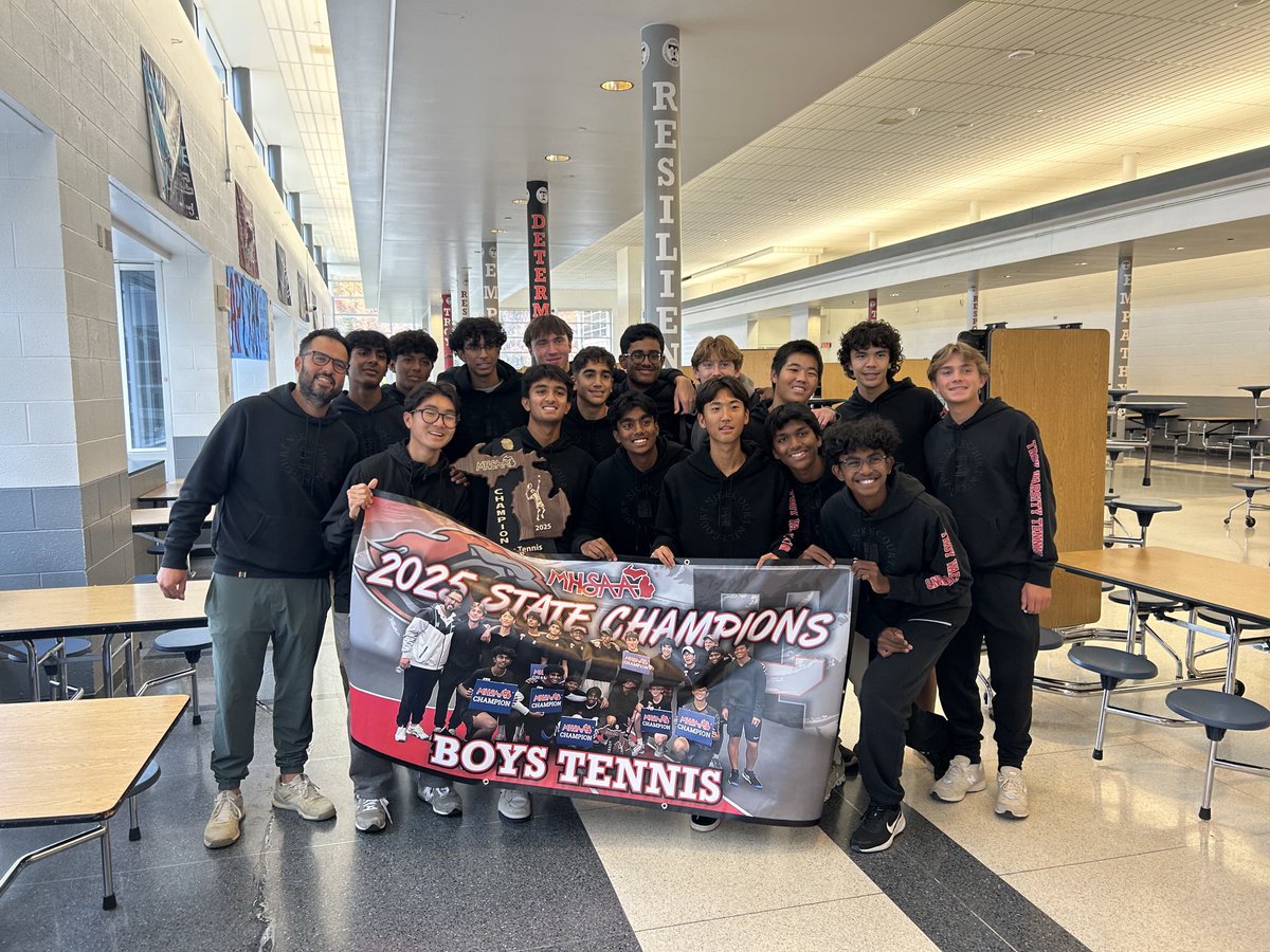 Daniel House tweet media