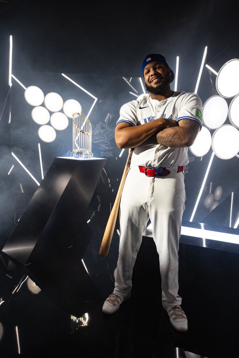fiebrucesrs's tweet image. Hoy inicia la #WorldSeries y aunque la lluvia nos tiene trancados, no podemos esperar para disfrutar de este show🤩
¿Quién ganará?
#FiebrucesRS  
#WANTITALL
