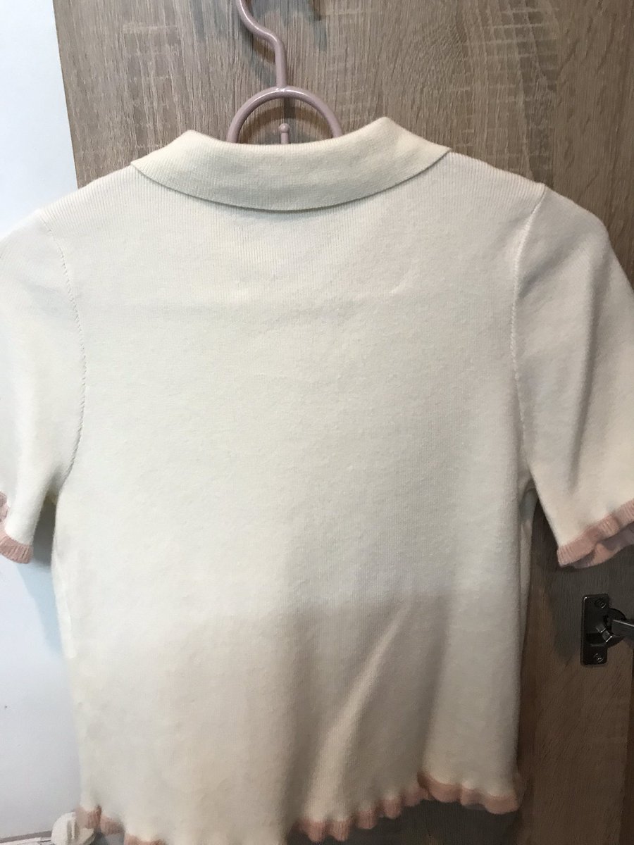 jcjc1127's tweet photo. ส่งต่อเสื้อของ pomelo ค่ะ 300฿ รวมส่ง 
สนใจสอบถามเพิ่มเติม dm ได้เลยนะคะ
#pomelo #ส่งต่อเสื้อผ้ามือสองสภาพดี #ส่งต่อเสื้อผ้ามือ2 #ส่งต่อเสื้อมือสอง #เสื้อผ้าแฟชั่น #ส่งต่อเสื้อผ้าราคาถูก #โล๊ะตู้ #โล๊ะตู้เสื้อผ้ามือสอง https://t.co/DW8JDJRWyW