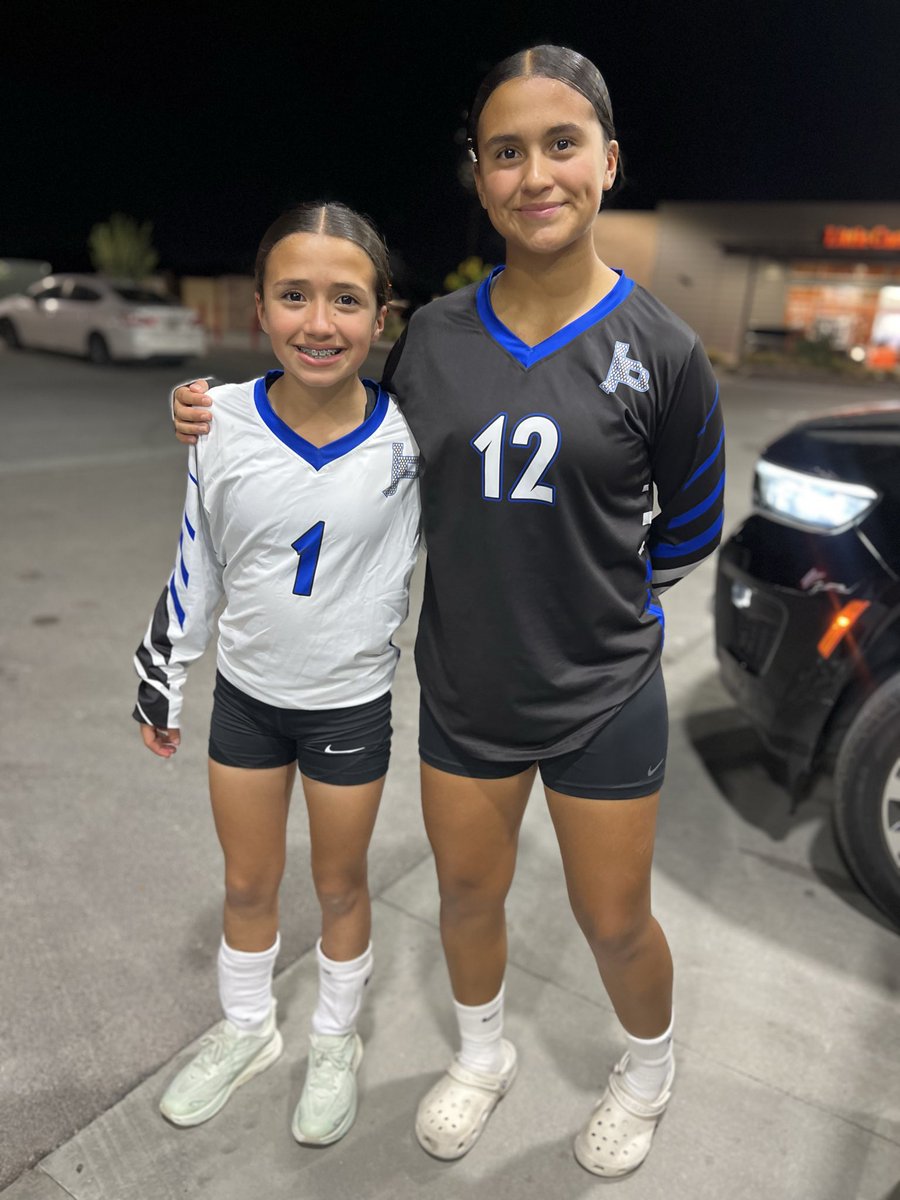 First games of the year with a Win 🏆.  🏐🥰