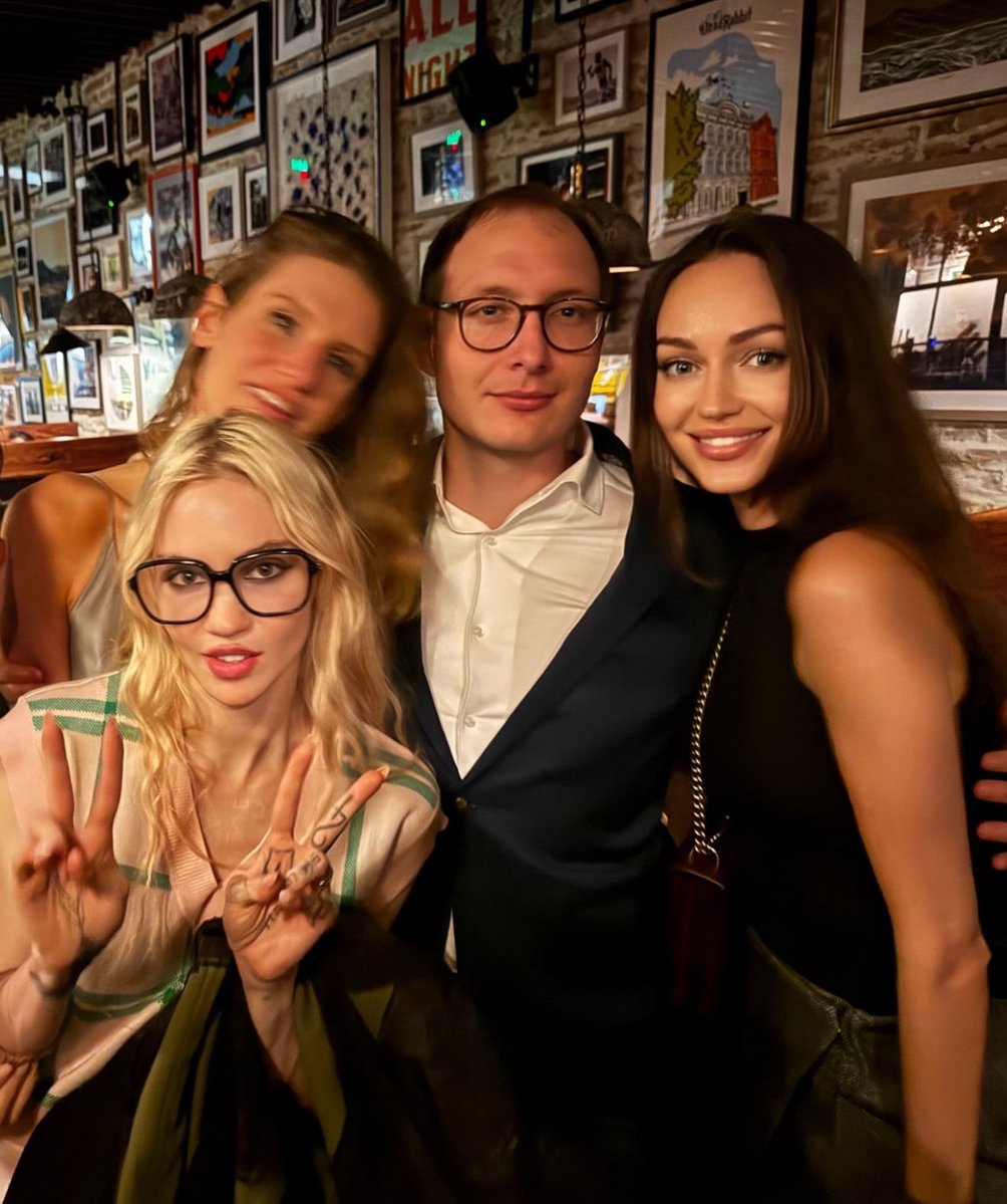 tuxedo sam (@nottuxedosam) on Twitter photo never ever participate in a picture where cropping u out makes the picture better never ever participate in a picture where cropping u out makes the picture better