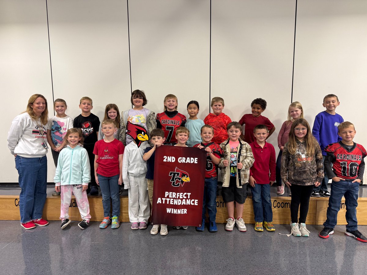 TC_Schools_KY's tweet image. 𝐂𝐋𝐀𝐒𝐒𝐑𝐎𝐎𝐌 𝐀𝐓𝐓𝐄𝐍𝐃𝐀𝐍𝐂𝐄 𝐖𝐈𝐍𝐍𝐄𝐑𝐒! Each grade level classroom at TCPC w/ the highest attendance for the week gets to display.
Congratulations to the winners!
K - Olivia Weeks’ class
1st - Morgan Ellzey's class
2nd - Mary Johnson's class
#tcpride #tcpc