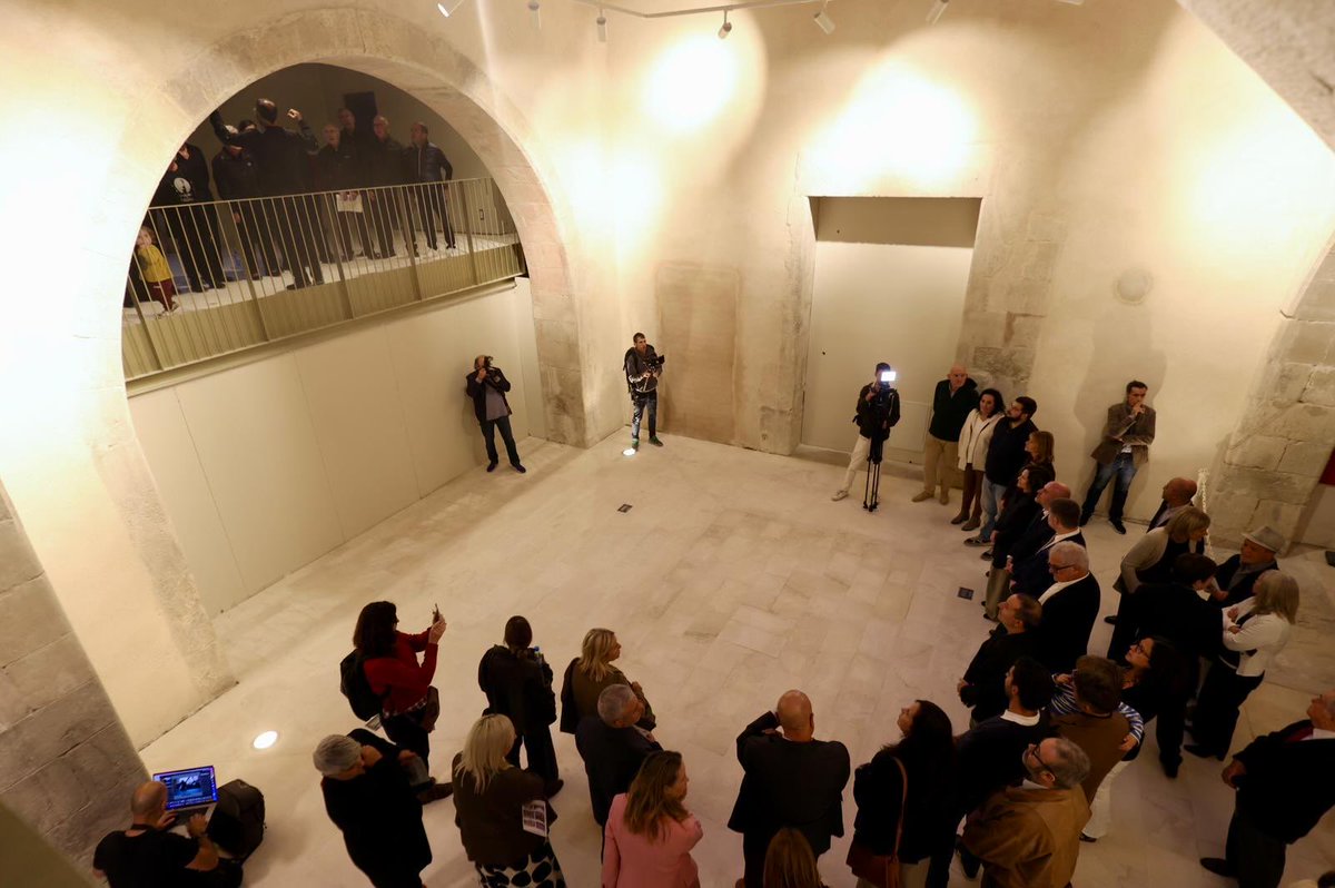 A Centelles, amb l’alcalde Josep Paré, hem celebrat la rehabilitació del Palau dels Comtes, que es recupera com a centre cultural i que aviat acollirà la nova biblioteca. Un treball conjunt entre les institucions i la comunitat centellenca, que estima i reivindica el seu llegat.