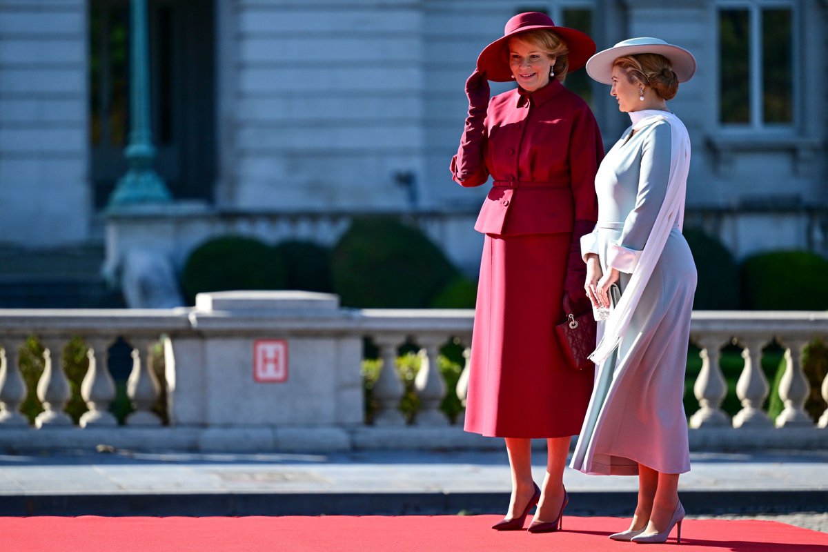 Queen Mathilde of Belgium and Grand Duchess Stephanie of Luxembourg pictured during a visit of the Grand Duke and Grand Duchess of Luxembourg to Belgium at the invitation of the King and Queen, at the Royal Palace, in Brussels. ©Belgaimage / <a href="/dirkwaem/">Dirk Waem</a>