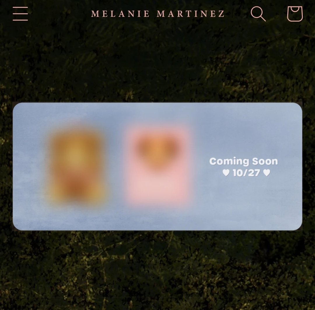 MelanieLBBHQG's tweet image. 🚨| Um novo merch misterioso será revelado dia 27 de Outubro no site oficial de Melanie Martinez!👀🤍

🔗: melaniemartinezmusic.com