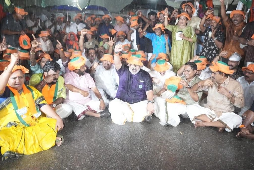Thousands of <a href="/BJP4Keralam/">BJP KERALAM</a> karyakartas are gathered in front of the Kerala Secretariat to protest the Sabarimala temple gold scam. Neither the rain nor Pinarayi’s police can stop this public outrage. The Congress party cannot match the dedication of these devotees, exposed by
