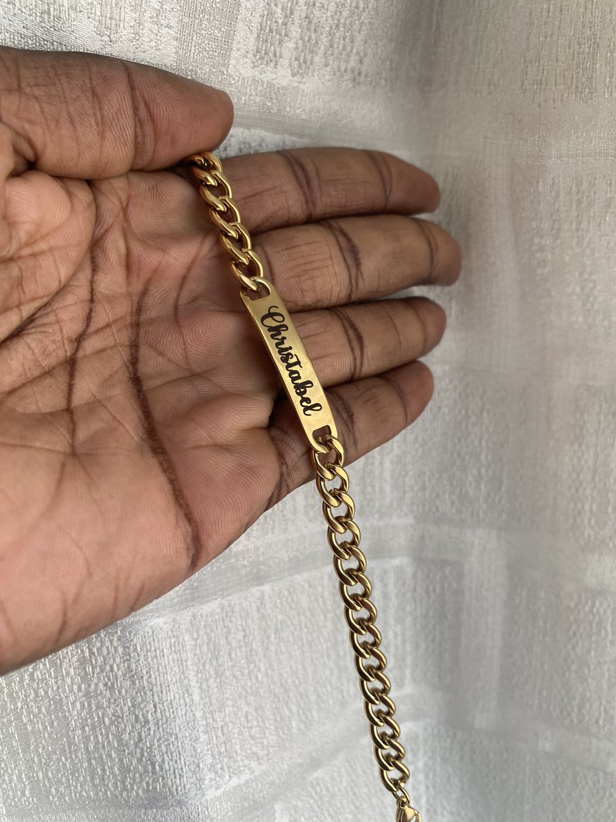 dayummmzz's tweet photo. Personalized jewelry 
Laser engraved, the perfect gift 
200 CEDIS AND ABOVE https://t.co/sNPFX0z78N