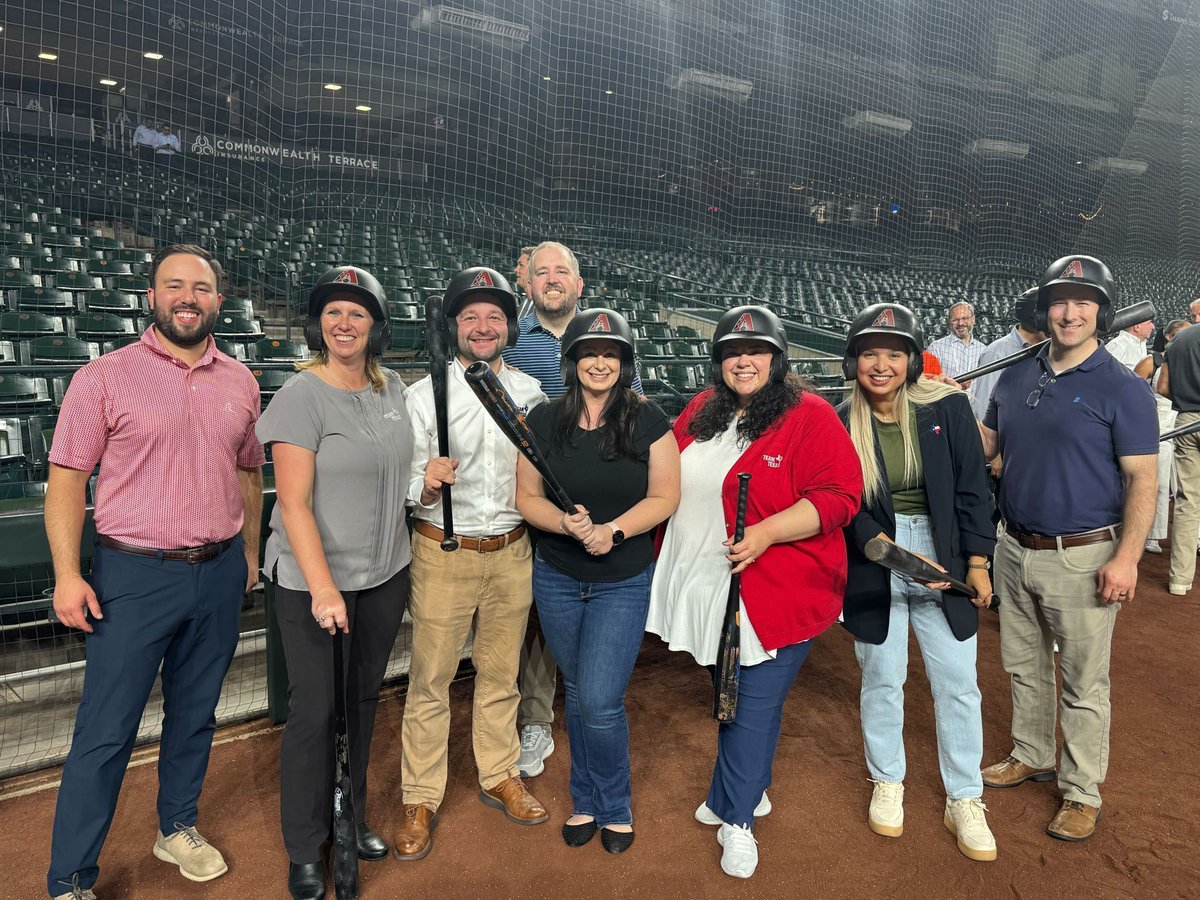 ShermanEDC's tweet image. ⚾ Friday Fun at Texas on Deck!

SEDCO enjoyed representing Sherman at SEMICON in Phoenix and joining Team Texas at Chase Field for a night of networking, batting practice, and Texas hospitality! 🌵💼

#TeamSEDCO #BuildingSherman #TexasOnDeck #EconDev