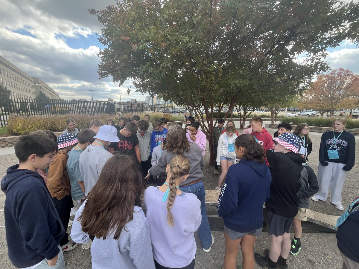 Bunsold DC Trip tweet media