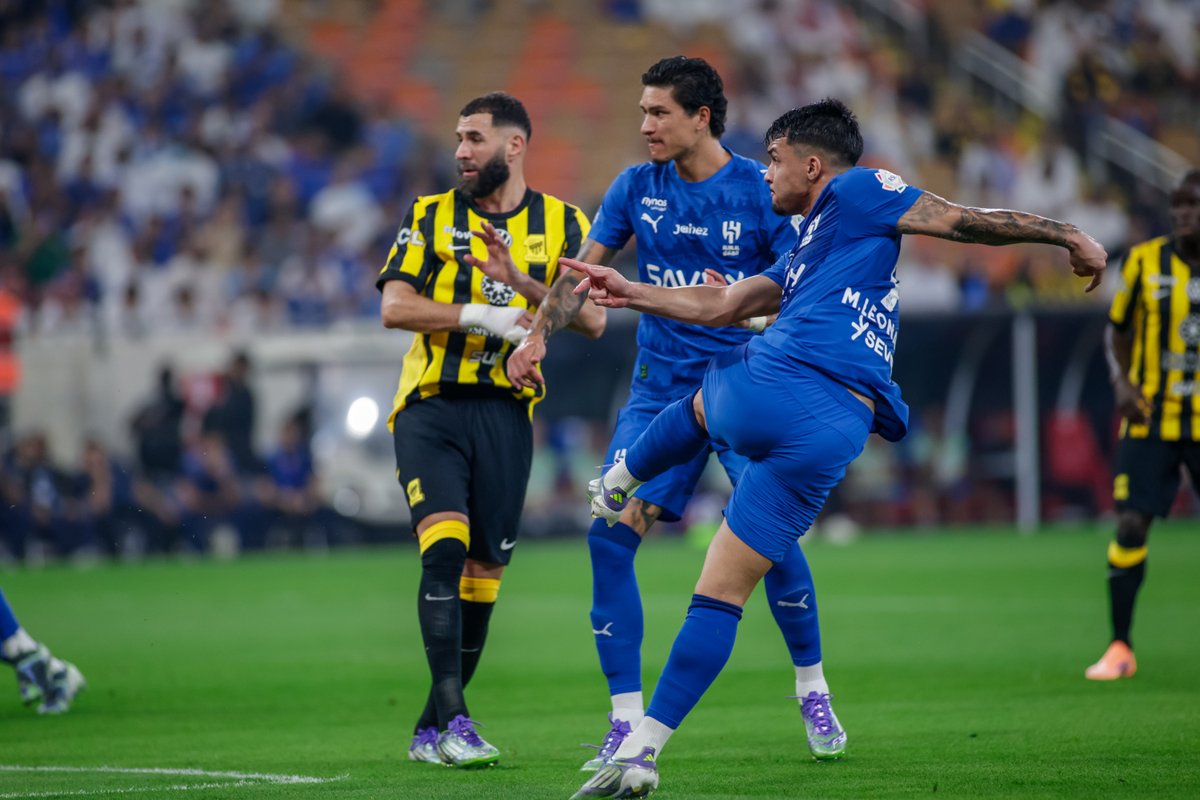 Alhilal_EN's tweet photo. 32’⏱️

#HILITT 0-0 https://t.co/vSNkcH6V0r