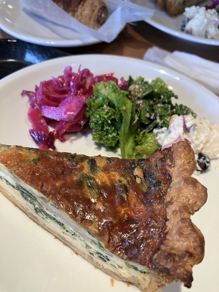 ランチ(・ω・)
夜はすーしー(・ω・)