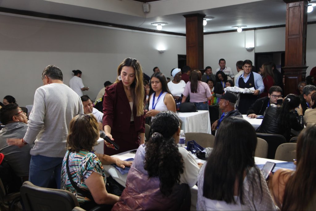 🇨🇴 Desde #Popayán realizamos el quinto encuentro “Pensemos a Colombia en Paz”, un espacio de diálogo promovido por la <a href="/ComisionLPAZ/">Comisión Legal de Paz</a> de la <a href="/CamaraColombia/">Cámara de Representantes de Colombia</a> junto a <a href="/USergioArboleda/">Universidad Sergio Arboleda | #SergistaSiempre</a> , para construir desde los territorios caminos hacia la paz. 🤝🕊️