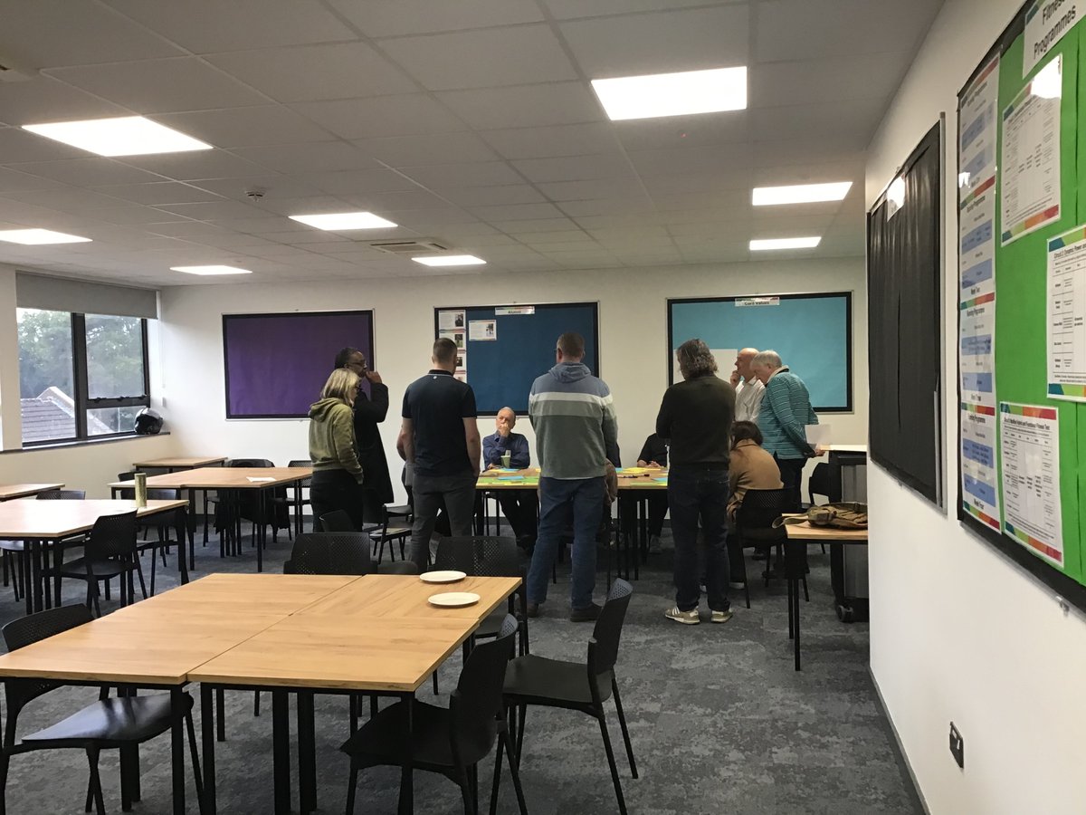 ElmbridgeBC's tweet image. On 18 Oct,  the #Elmbridge Climate Citizens’ Panel wrapped up their work on local climate action. Recommendations are refined and will be reviewed by the council in new year.
👏 Many thanks to panel members &amp;amp; facilitators @sharedfuturecic for their work
👉 ow.ly/sOLp50XgSGS