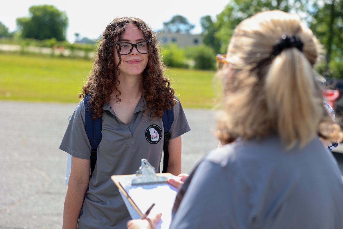 Meet Addie Drinnon, a 2024 graduate of Youth LEAD Georgia and Bullard Community Champion grant recipient!

Addie created The Sumter County Museum of Service, a dynamic website and mobile banner display that honors both local and national heroes. 

🌟 Congratulations, Addie!