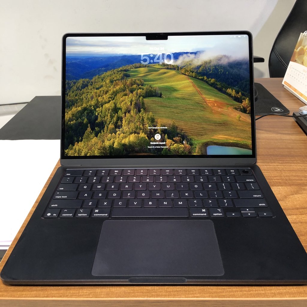 calllmescorpion's tweet image. درسته رنگ رز گلد قشنگه ولی هیچی Midnight نمیشه 🔥😍

(اره جای اثر انگشت هم میمونه خب ک چییی 😑😒)