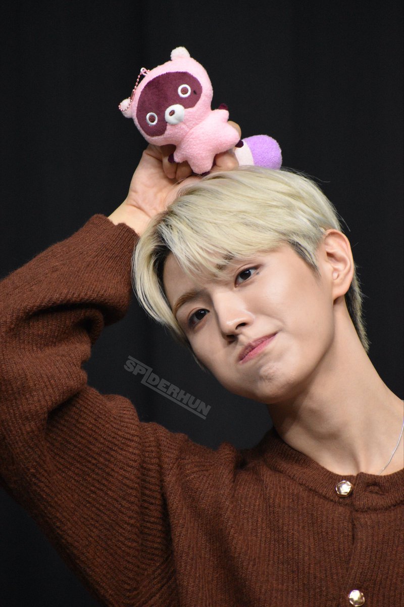 SPlDERHUN's tweet image. 251024
literally the cutest

#YONGHEE #용희 #CIX #씨아이엑스