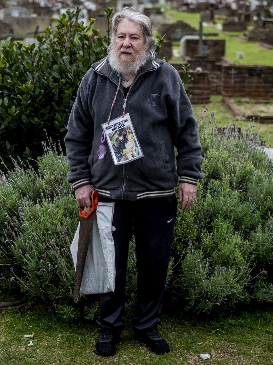 GUSTAVO MELMANN BUSCA HACE 25 AÑOS A LOS ASESINOS DE SU HIJA. AHORA ESTÁ MÁS CERCA DE ENCONTRAR AL ÚLTIMO

Natalia Melmann tenía 15 años cuando fue secuestrada, violada y asesinada por policías bonaerenses en Miramar, el 4 de febrero de 2001. Cuatro fueron condenados a perpetua.