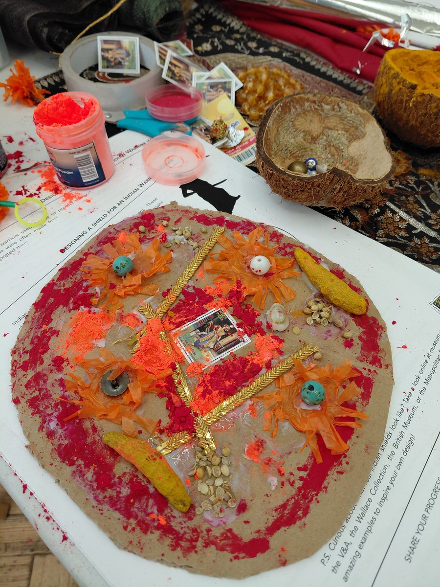 GreenwichLibs's tweet image. We learnt about Indian warrior women, making shields with Theeba as part of the Diwali celebrations at #PlumsteadLibrary! The children used different colour and textures to design patterns on their shields. 🛡️ #LoveYourLibrary