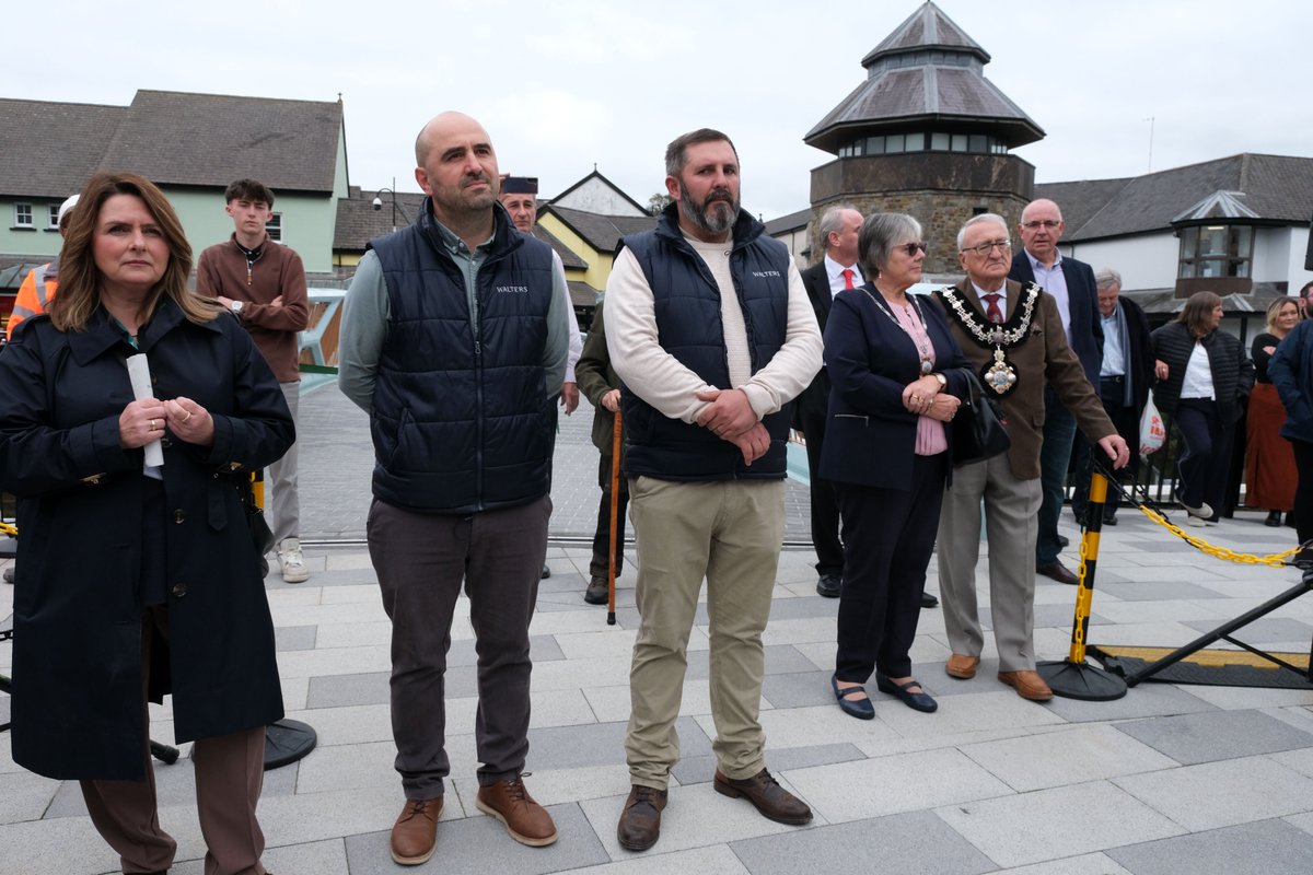 After months of hard work, the Haverfordwest Signature Bridge is officially open! A proud moment for Walters, <a href="/atkinsrealis/">AtkinsRéalis</a> , <a href="/centregreat/">Centregreat</a>  &amp; <a href="/Pembrokeshire/">PembrokeshireCC</a>.😀👏