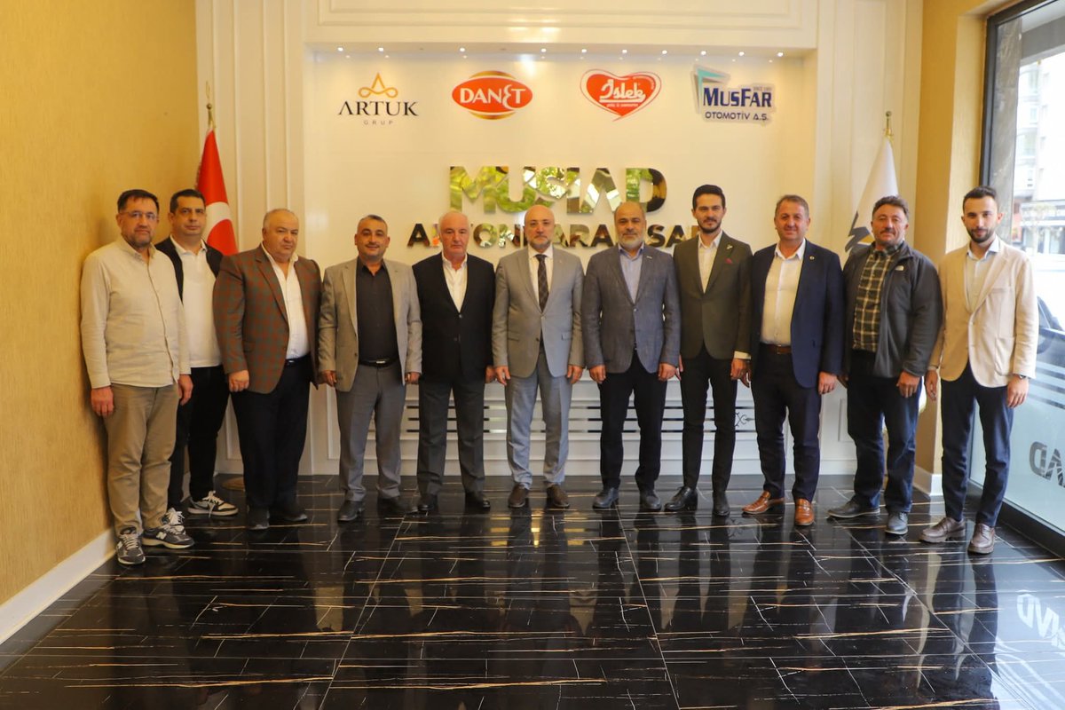 AkGenclikAfyon's tweet photo. İl Başkanımız Av. Turgay Şahin, Ana Kademe İl Başkan Yardımcımız Mehmet Yaşar Öndüç ile birlikte MÜSİAD Afyonkarahisar Başkanı Ercan İşlek ve Genç MÜSİAD Başkanımız Av. Nebi Erkol’u ziyaret ettik.

Şehrimizin ekonomik gelişimi, genç girişimcilerin desteklenmesi ve istihdam alanlarının artırılmasına yönelik istişarelerde bulunarak fikir alışverişi gerçekleştirdik.

Nazik misafirperverlikleri için MÜSİAD ailesine teşekkür ediyor, çalışmalarında kolaylıklar diliyoruz.