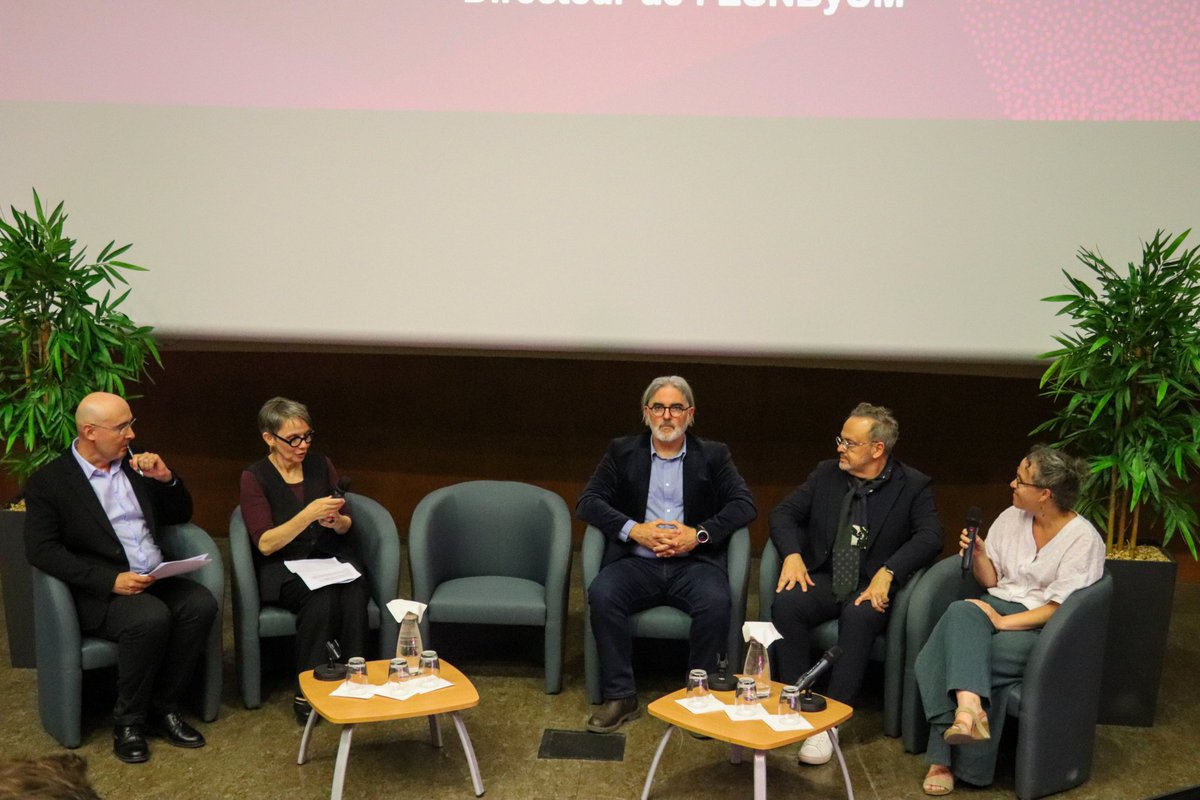 IA et Santé : quel impact sur l'enseignement en Santé ? Enjeux et éthique.
Université de Montpellier, cheffe de file de l'IA partagée
Table ronde sur les métiers et formations en Santé - apports et contraintes de l'IA
educavox.fr/accueil/report…