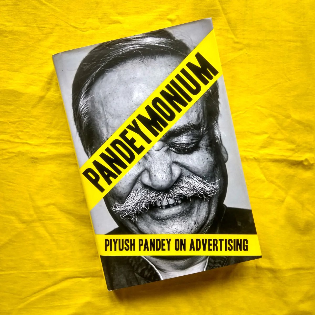 proxax's tweet image. Piyush Pandey&apos;s 🙌 memorable campaigns include iconic work for brands like Bajaj Auto Ltd, Pidilite Ind Limited.(Fevicol), Mondelēz International Cadbury Dairy Milk, Asian Paints and the Vodafone ZooZoos. #Advertising #Marketing #Ogilvy Image Credit: @ShadesOfLavende
