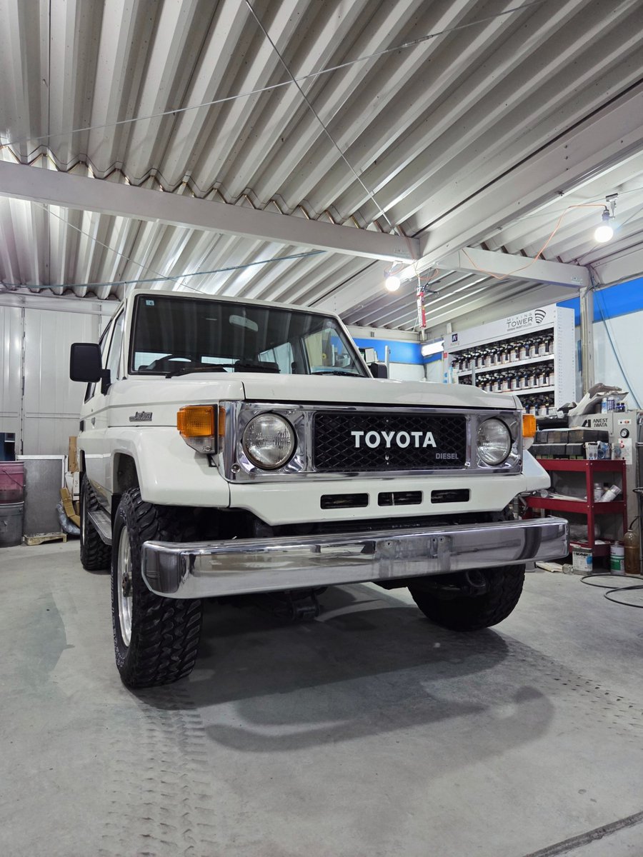 cawf2367's tweet photo. 買った🚙
ランクル増車!
#LANDCRUISER #LANDCRUISER70 #ランドクルーザー #ランクル #BJ70 #BJ70V #3B https://t.co/rRmmXoepNC