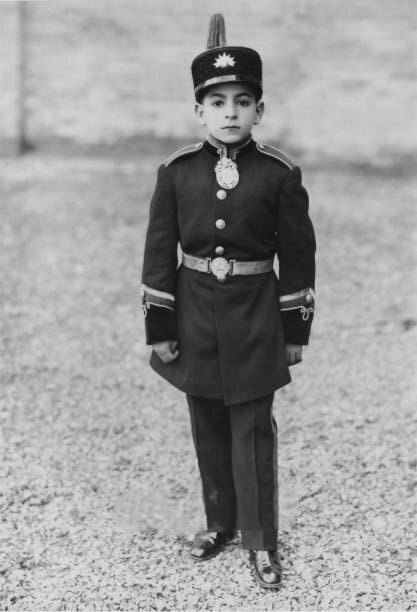 Edward | اردشیر🦁🌞🇮🇱🇬🇧 (@edwardofiran4) on Twitter photo در آستانه ۱۰۶ امین زادروز پدر ایران نوین محمدرضا پهلوی هستیم
فردی که از بچگی تا آخرین روز زندگیش:
لباس سربازی ایران بر تن،
عشق به ایران در قلب،
و فکر سازندگی و رفاه مردم در ذهنش داشت!
او نماد عظمت و رفاه ایران و سربلندی ایرانیست
زنده و جاوید باد سلسله پهلوی
جاوید شاه
<a href="/PahlaviReza/">Reza Pahlavi</a> در آستانه ۱۰۶ امین زادروز پدر ایران نوین محمدرضا پهلوی هستیم
فردی که از بچگی تا آخرین روز زندگیش:
لباس سربازی ایران بر تن،
عشق به ایران در قلب،
و فکر سازندگی و رفاه مردم در ذهنش داشت!
او نماد عظمت و رفاه ایران و سربلندی ایرانیست
زنده و جاوید باد سلسله پهلوی
جاوید شاه
<a href="/PahlaviReza/">Reza Pahlavi</a>