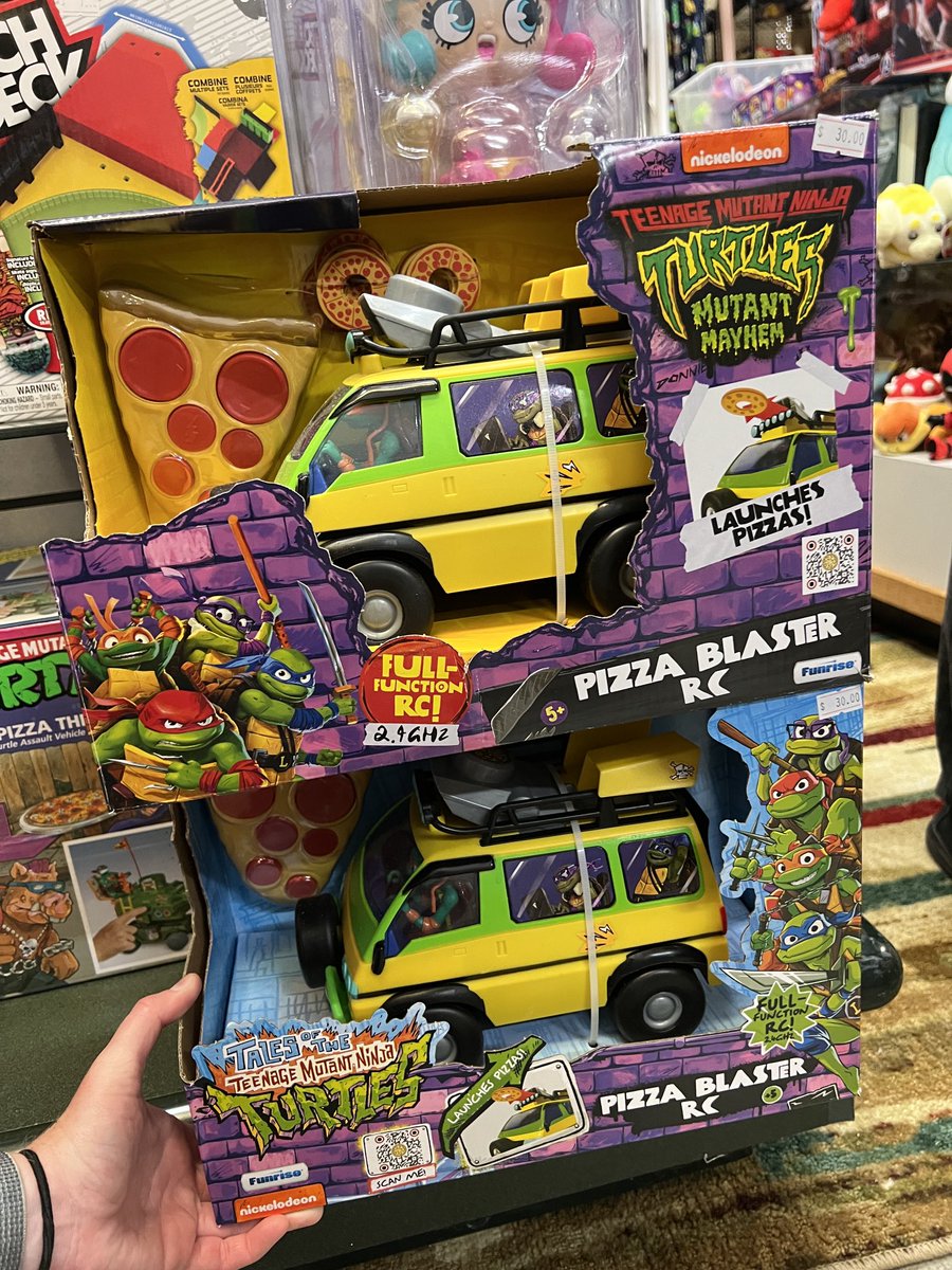 ThePeakTMNT's tweet image. Thought this was interesting. Same product, different packaging!