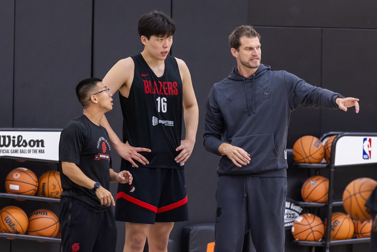 Good morning, Blazer fans

The Tiago Splitter era starts tonight, we are on to greener pastures