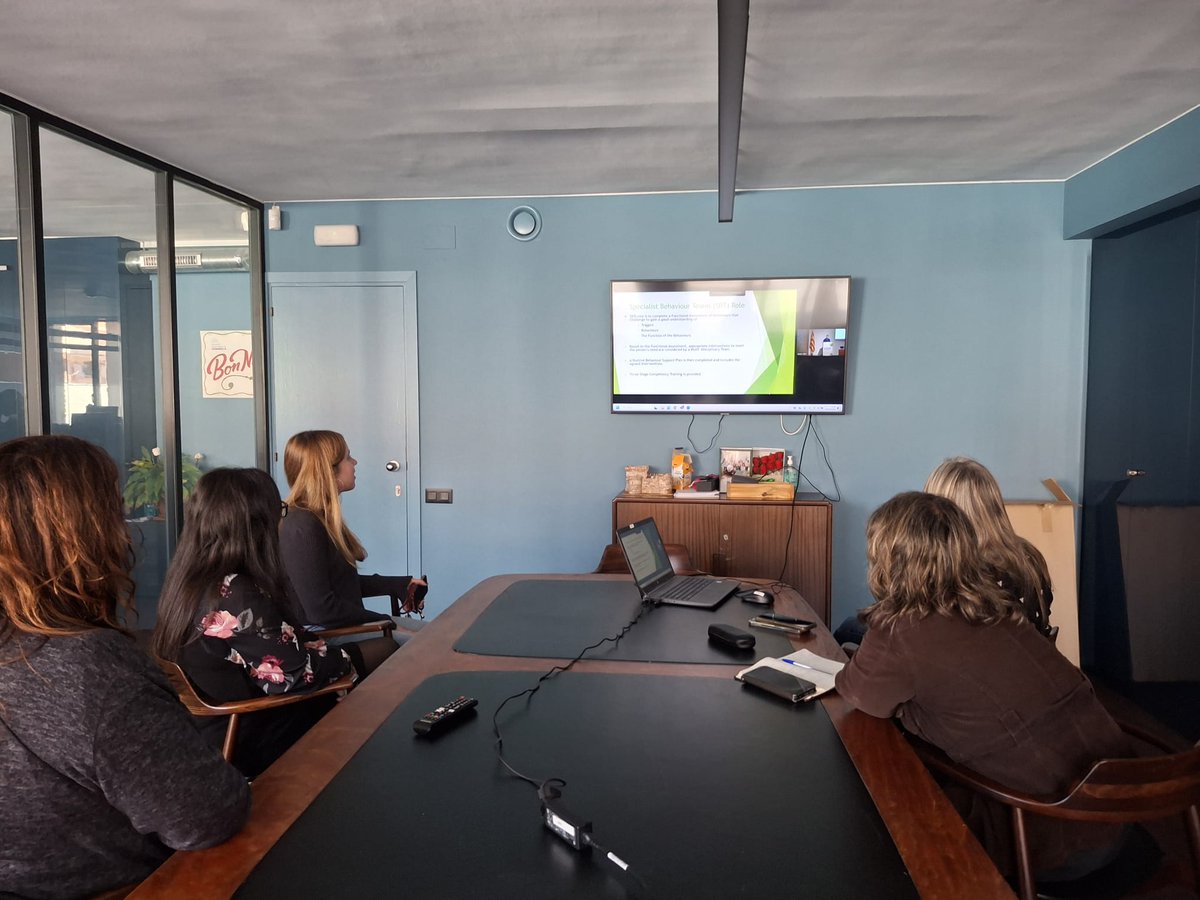 Ampans's tweet photo. Avui som al #CongrésConducta2025 de moltes maneres:

👉 Formem part de l’organització i l’impulsem des de la nostra Comissió de Conducta.

👉 Professionals de diferents centres i serveis hi participen, tant presencialment com en línia, i hi han presentat pòsters.

#EquipAMPANS https://t.co/ntNKgPbjdO