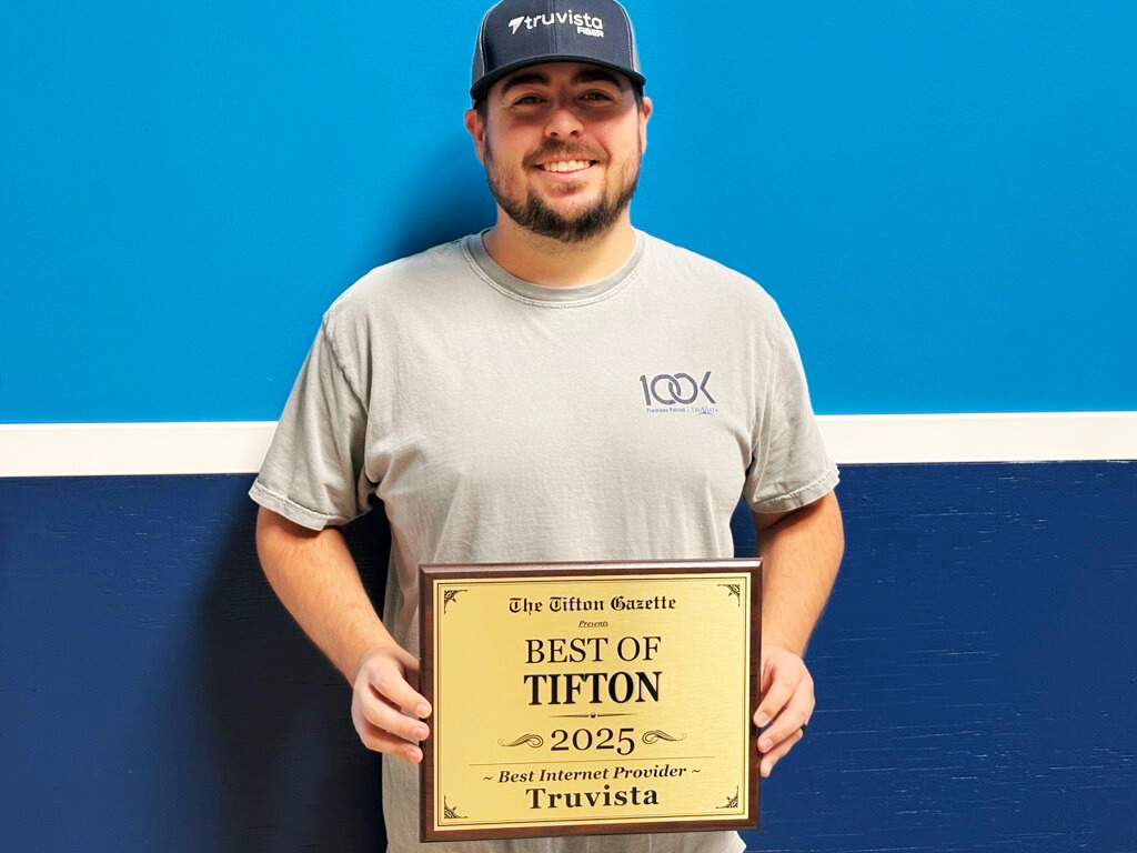 TruvistaFiber's tweet image. 🏆 Two years in a row!
Tifton, thanks for naming Truvista Fiber Best Internet Service Provider again!
Here’s to a community that continues to Connect Without Compromise.

📞 800-768-1212 | 🌐 Truvista.net

#TruvistaFiber #TiftonGA #BestInternetProvider #FiberInternet