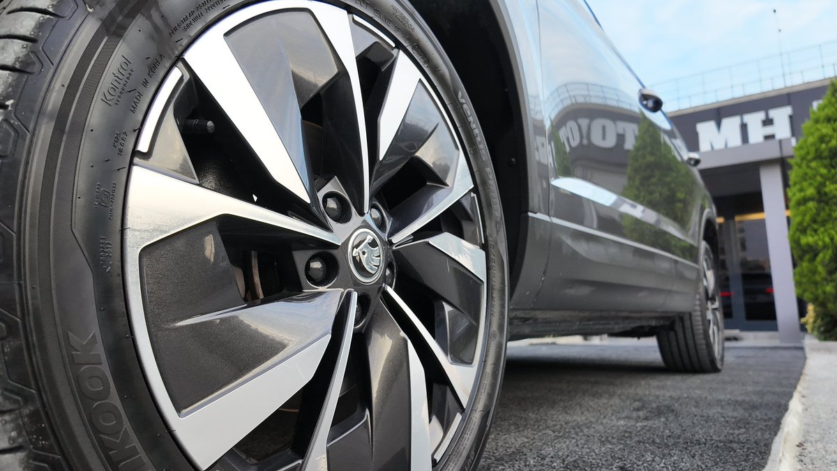 MH Motors Farkı ile Škoda Karoq 2022
Zarafet, güç ve güvenin buluştuğu nokta.
Her detayıyla özenle hazırlanmış 2022 Skoda Karoq, MH Motors kalitesiyle satışta.
Siz de sürüş keyfini bir üst seviyede yaşayın.

📍 MH Motors
📞 444 11 49 / 532 219 28 49
🌐 mhmotors.com.tr