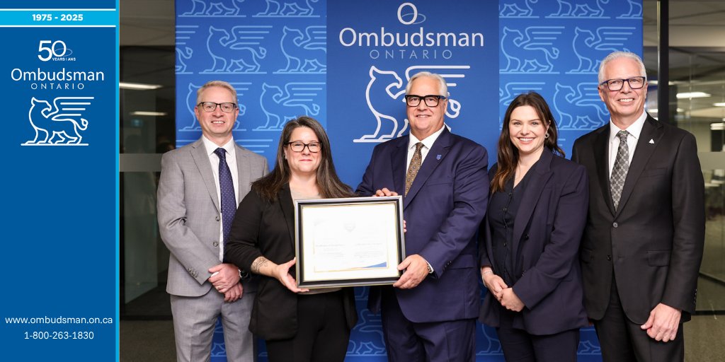 Ont_Ombudsman's tweet photo. NEW: Ombudsman presents Good Governance Award to Ministry of Transportation for its proactive, transparent and decisive efforts to reduce massive backlog of road tests. Read more: https://t.co/W6hW3sIhx6 https://t.co/hH7cIw4j7j