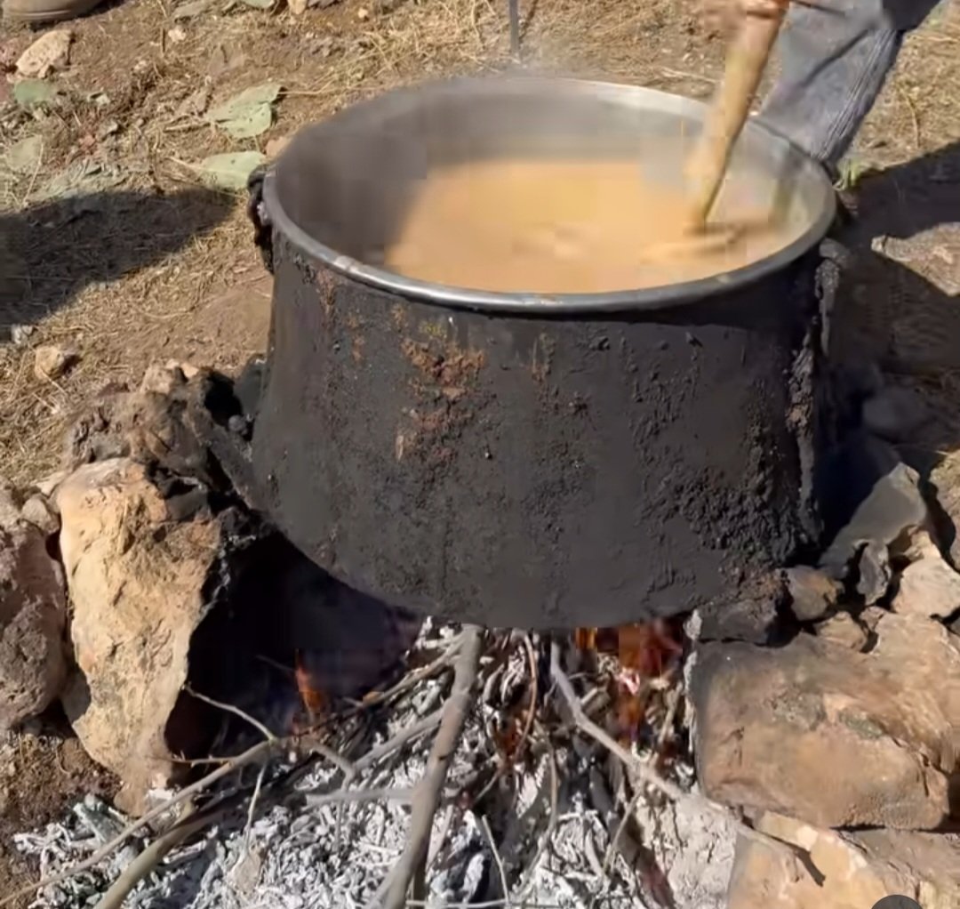 _nurgulyavuz's tweet image. Li gundê me van rojan...🤩😋👌
(Bizim köyde bu aralar...) #Mardin #Barman