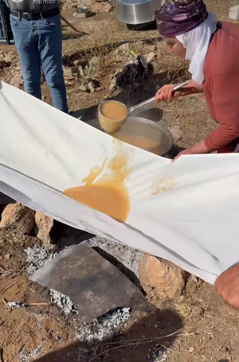 _nurgulyavuz's tweet image. Li gundê me van rojan...🤩😋👌
(Bizim köyde bu aralar...) #Mardin #Barman