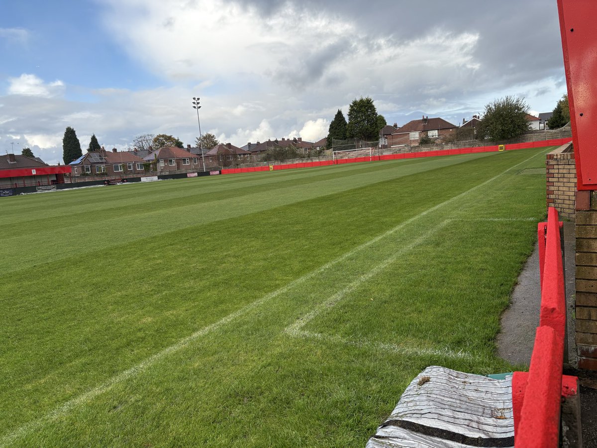 Bryan1dfc's tweet image. A very damp Butcher’s arms, we will mark it tomorrow