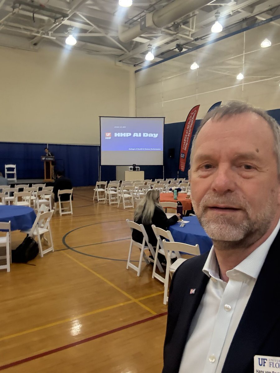 Hans van Oostrom tweet media