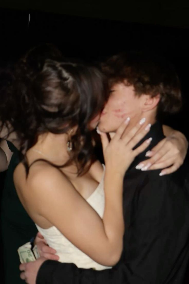 há 2 meses que escuto sobre vasco, animes e hotwheels. Há dois meses escutando beatles com você 🤍