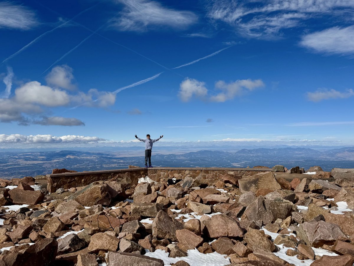 essmun's tweet image. Sometimes all it takes to hit that reset button is some cold October air, your head in the clouds, and little oxygen deprivation.