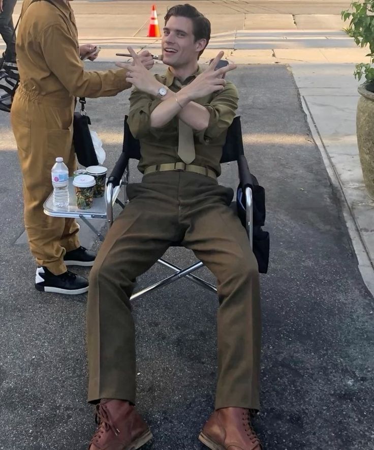 DCUMemes's tweet photo. David truly locked in https://t.co/Yu2WxpzuYh