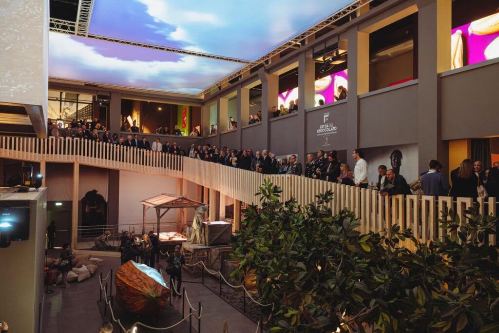 A Perugia nasce la Città del Cioccolato, il più grande museo al mondo dedicato al cacao |  The City of Chocolate: Perugia unveils the world’s largest experiential museum dedicated to cocoa  #Eurochocolate #EurochocolatePerugia #Eurochocolate2025
foodaffairs.it/2025/10/24/a-p…