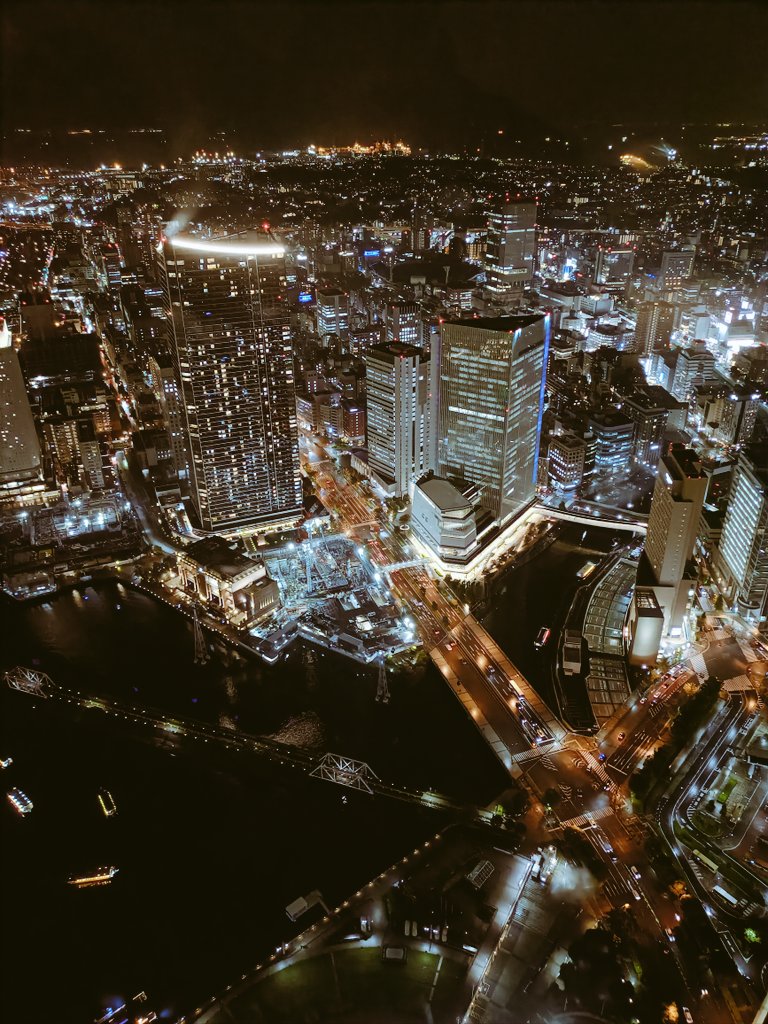 oka3678's tweet photo. 横浜ランドマーク展望台より
凄く綺麗な夜景でした https://t.co/34Ja2UA9oL