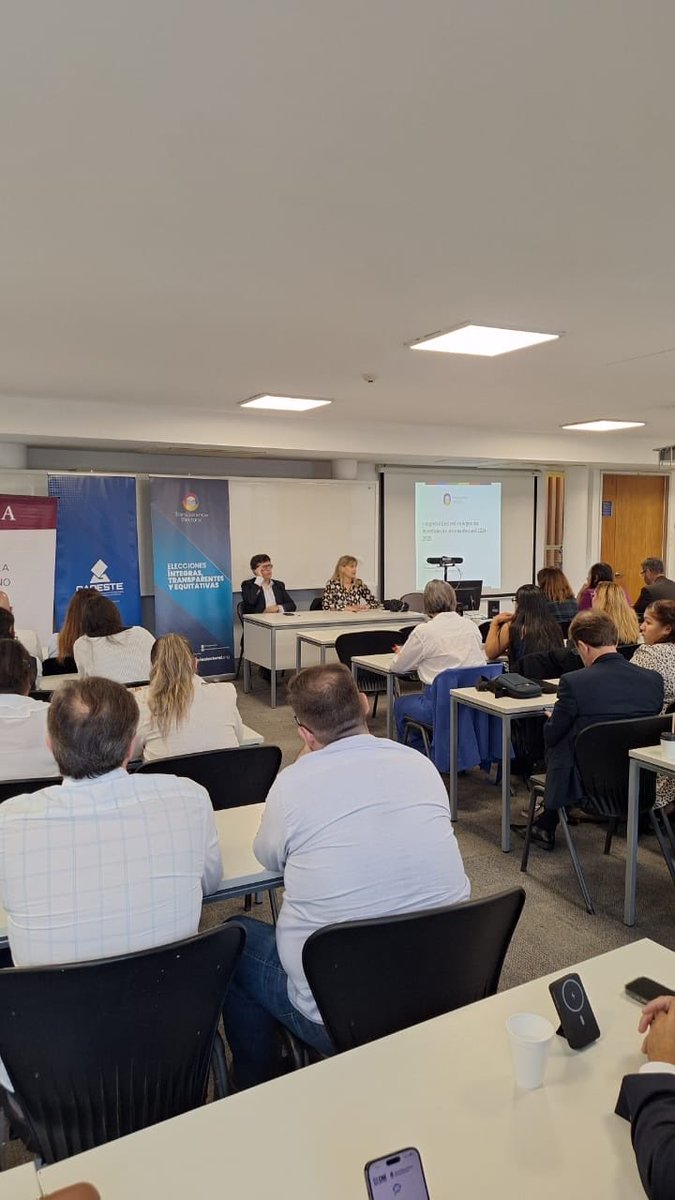 🇦🇷🗳️ Una delegación de más de 60 autoridades y funcionarios electorales, académicos y especialistas de América y Europa participan en la Jornada Académica organizada por #TransparenciaElectoral y la <a href="/EPG_UCA/">Escuela de Política y Gobierno - UCA</a> de la Universidad Católica Argentina en el marco de las elecciones