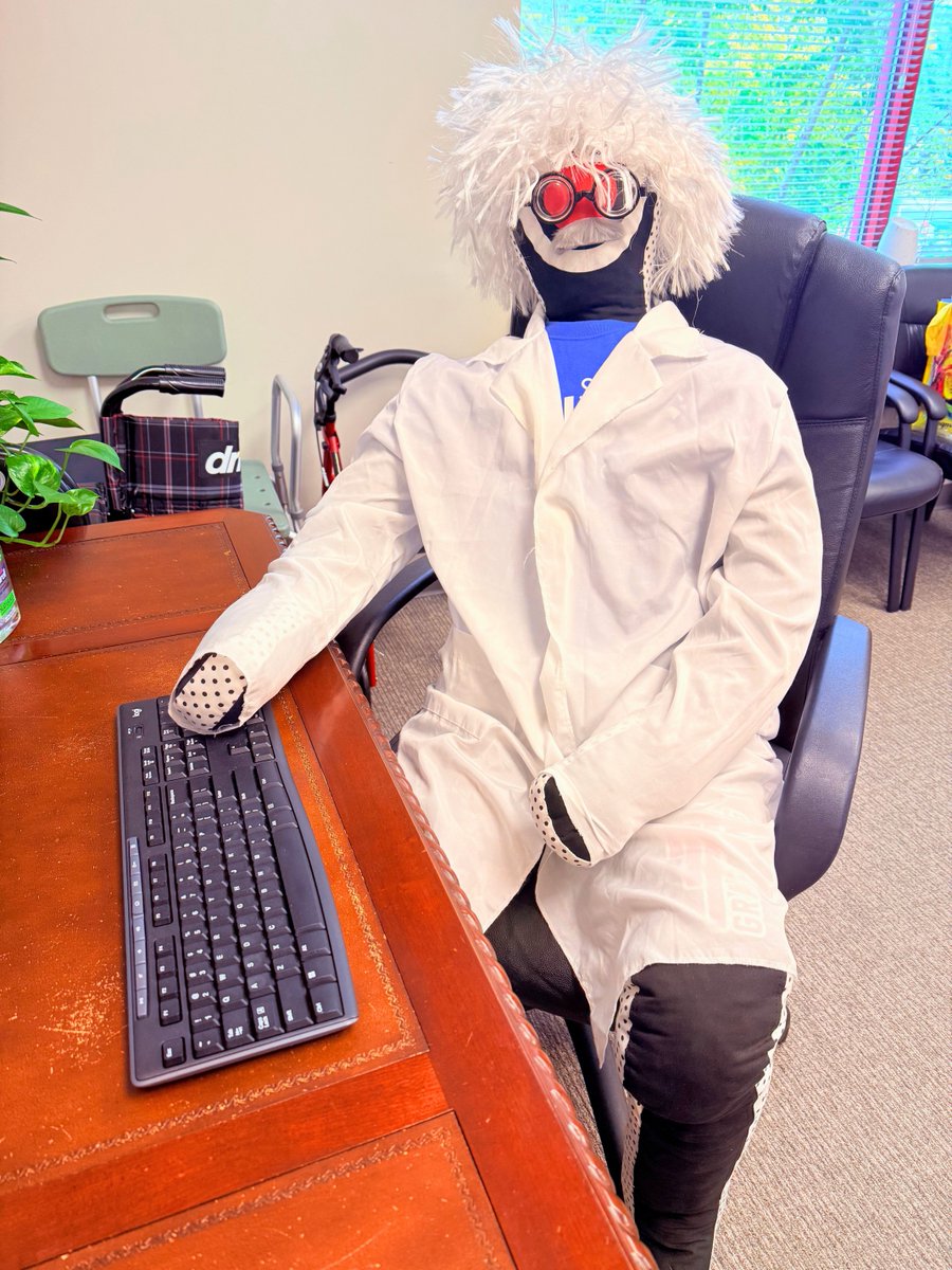SH_HollySprings's tweet image. 🧠 Fred’s back… and he’s gone mad with genius! 🤪💡
Looks like he’s channeling his inner Einstein today — we’re not sure what experiments he’s cooking up, but we’re hoping it involves extra coffee for the office ☕⚡

#SeniorHelpersHollySprings #EinsteinVibes #HalloweenFun