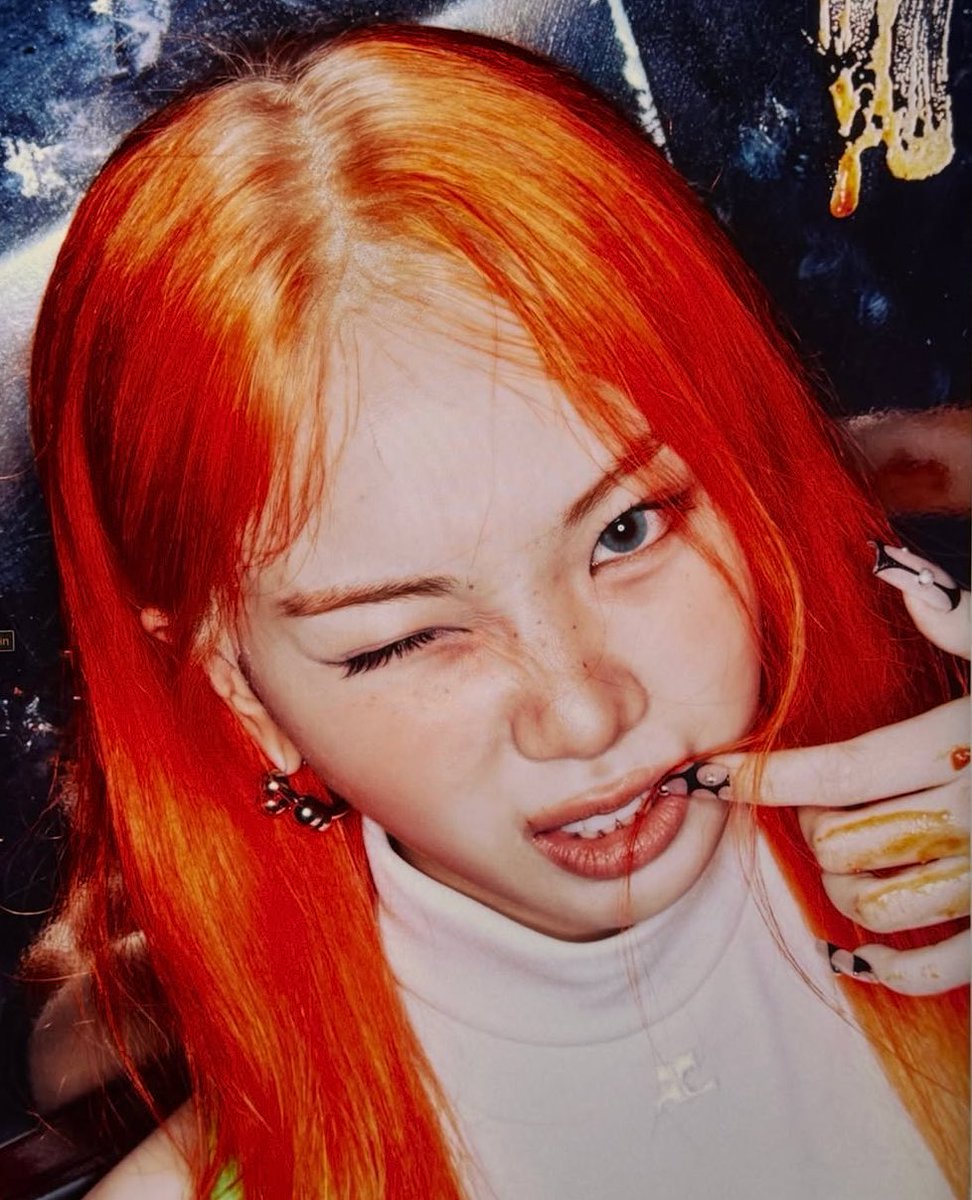 ESEOISM's tweet image. CHAEWONNN THE WOMAN U ARE