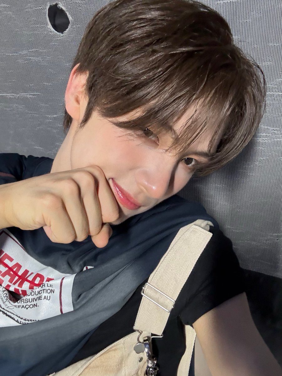 youngjaeyaaaaa's tweet photo. 듀ㅏㅇ아아 https://t.co/I0LEYDzjgZ