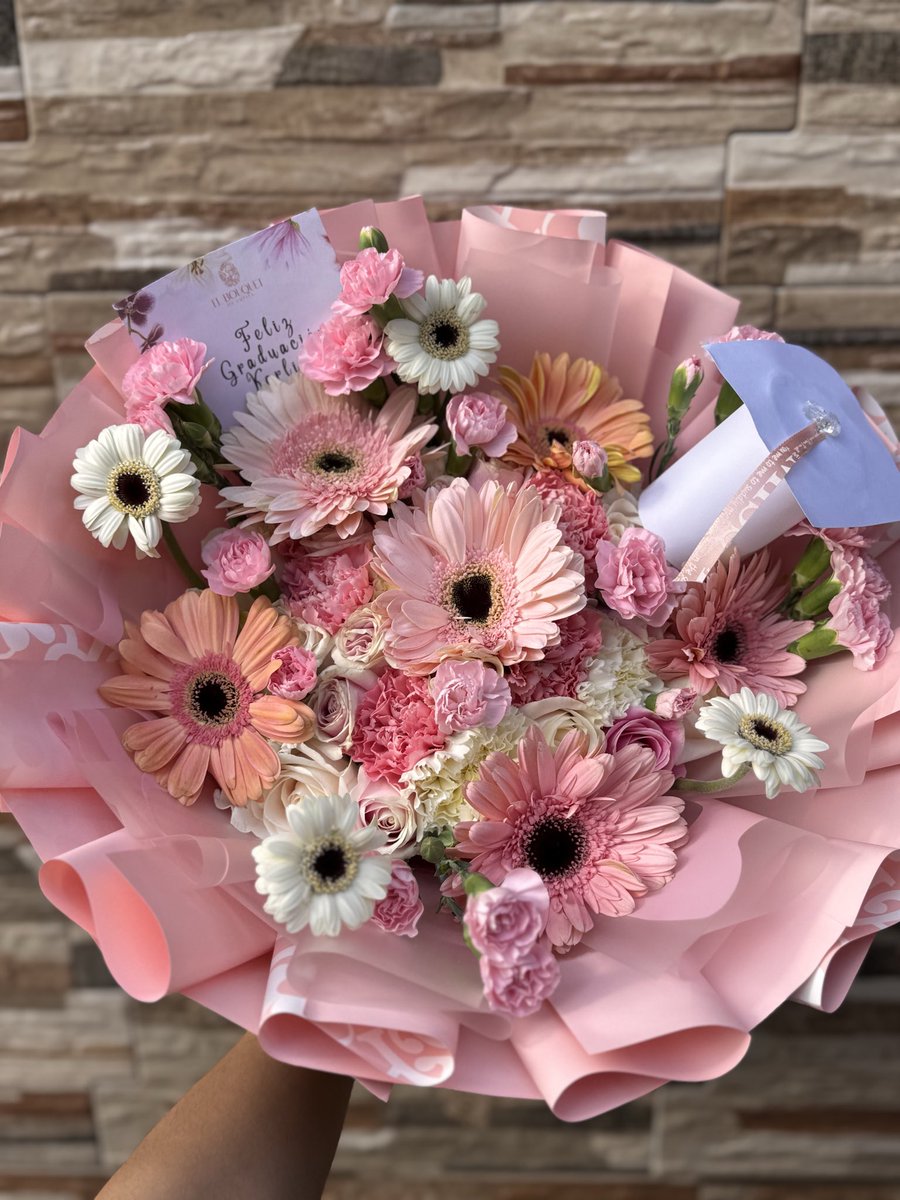 aguadalupeeee's tweet photo. Llevo esta semana en mi corazón 🌸❤️🌼✨🌈 https://t.co/qzyDzEMQAy