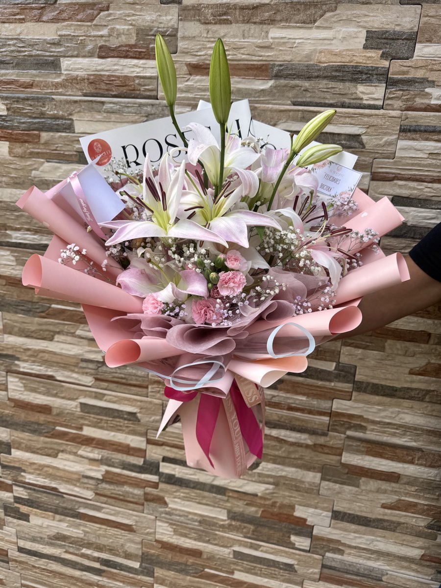 aguadalupeeee's tweet photo. Llevo esta semana en mi corazón 🌸❤️🌼✨🌈 https://t.co/qzyDzEMQAy