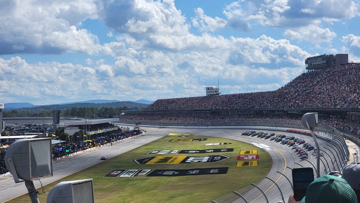 NascarCub's tweet photo. First Time Track Visit: The background setting of Talladaga was the most impressive surprise. https://t.co/ODmTrpp0FL